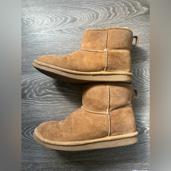 L.L. Bean Shoes - Women’s LL Bean Shearling Boots